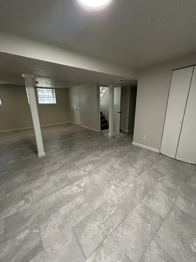 Building Photo - 1623 Denison Dr