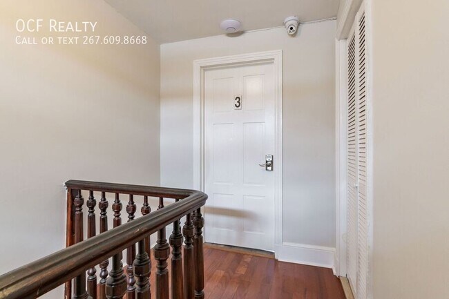 Building Photo - 1620 Mt Vernon St