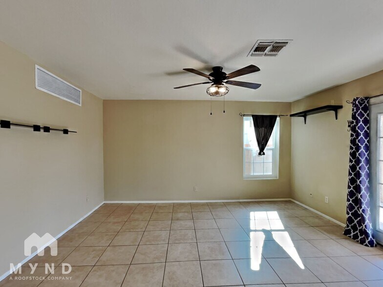 Building Photo - 3233 W Avior Dr