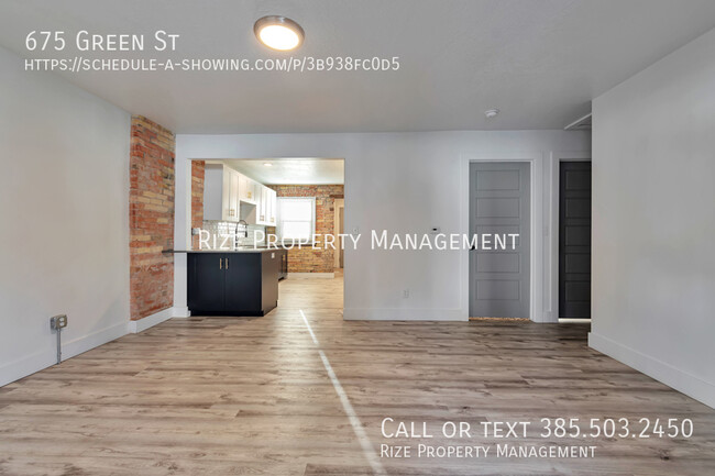 Building Photo - Remodeled 2 Bedroom in the heart of Salt L...