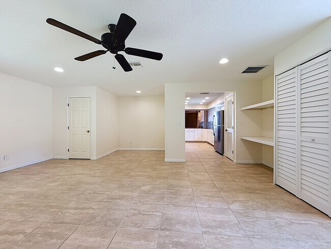 Building Photo - 2720 Crystal Beach Rd