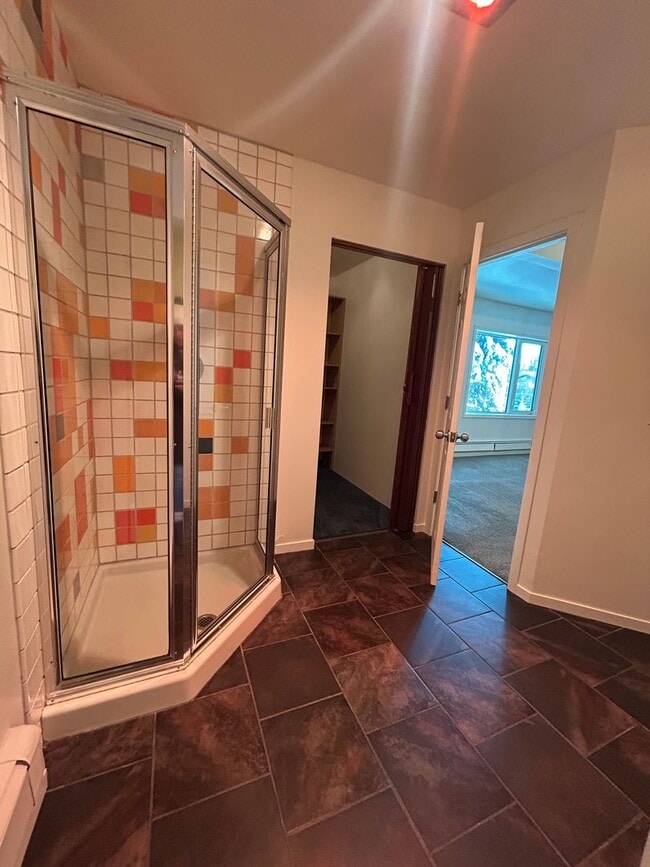 Building Photo - Century 21 Gold Rush - 3 Bed | 2 Bath | 2-Car Garage | End-Unit Condo (FAIRBANKS)