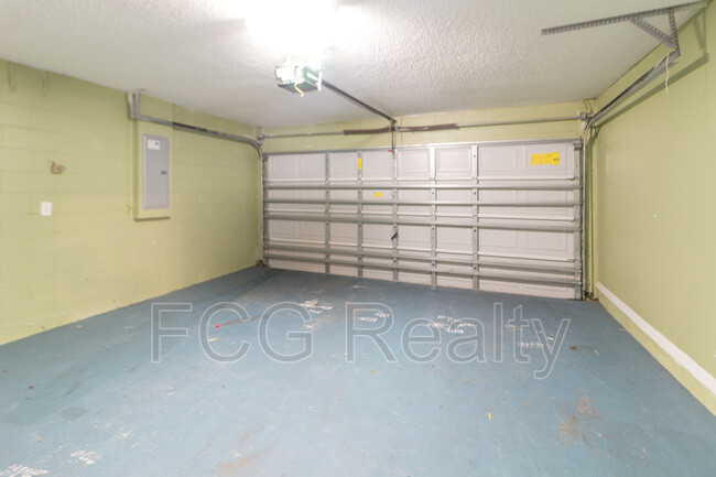 Building Photo - 529 Peace Dr