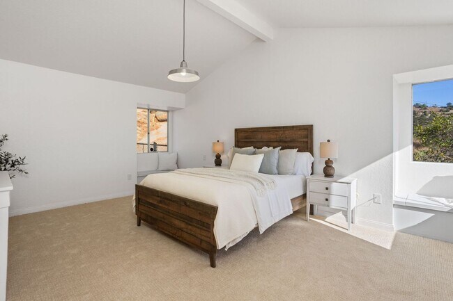 Building Photo - 3 Bedroom House with View in Poway
