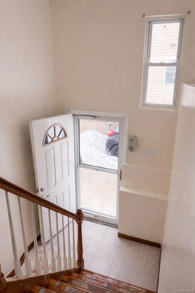 Building Photo - 153-17 110th Rd