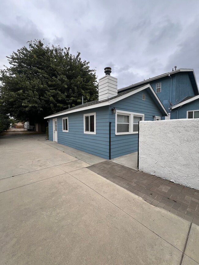 Primary Photo - Studio unit with large patio yard