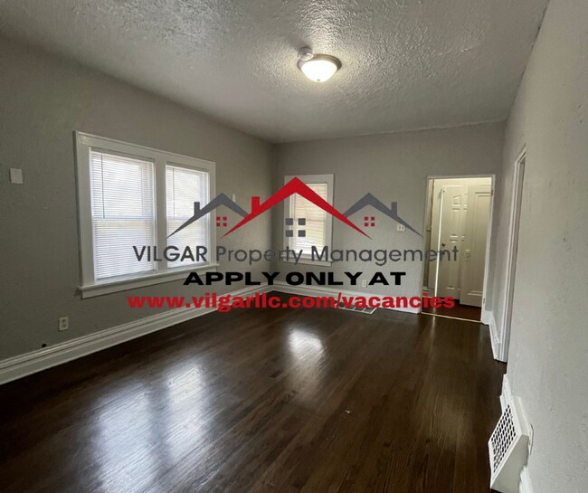 Building Photo - 3 bedrooms, 1 bathroom home in Gary, IN