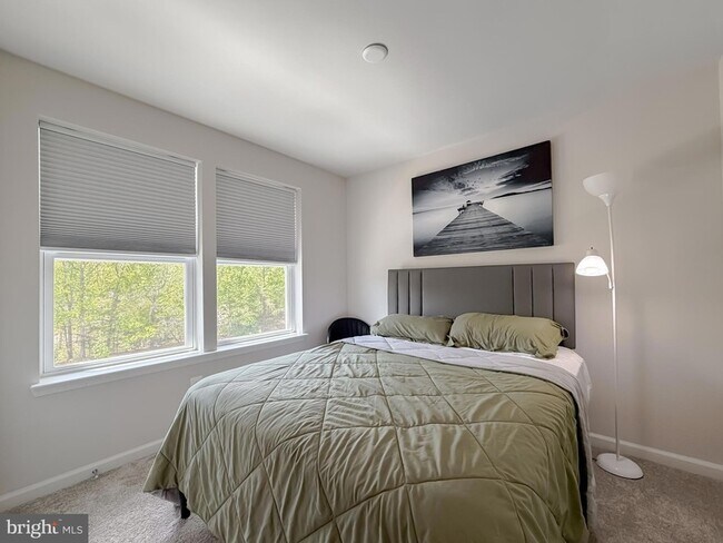 Building Photo - 23332 Sugar Pine Ln
