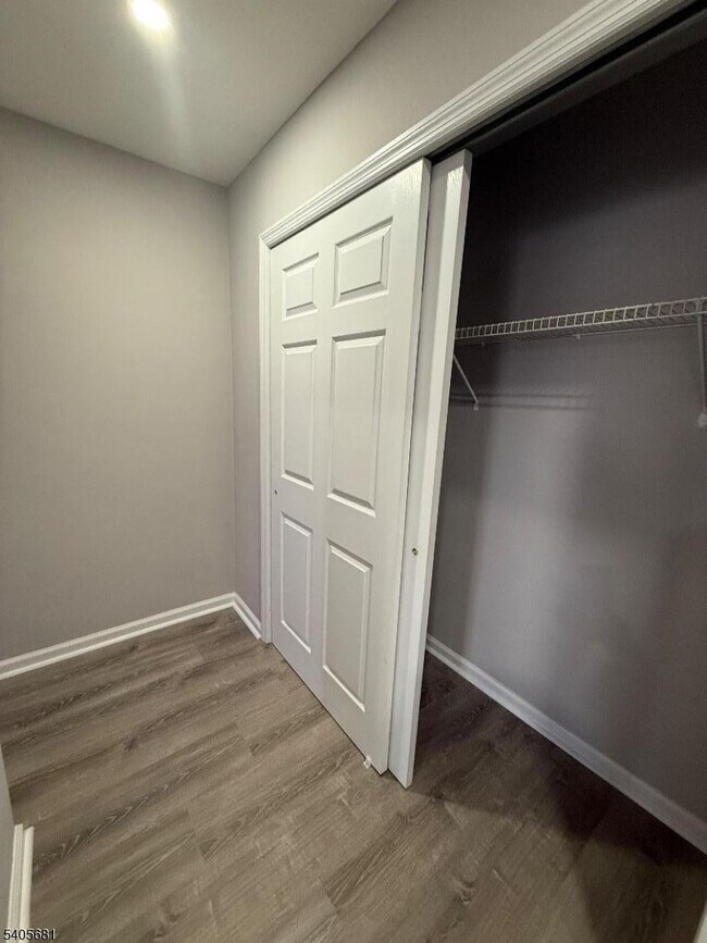 Building Photo - 168 Washington St