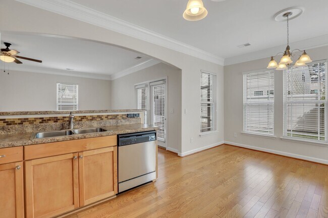 Building Photo - 175 Summer Hill Ct
