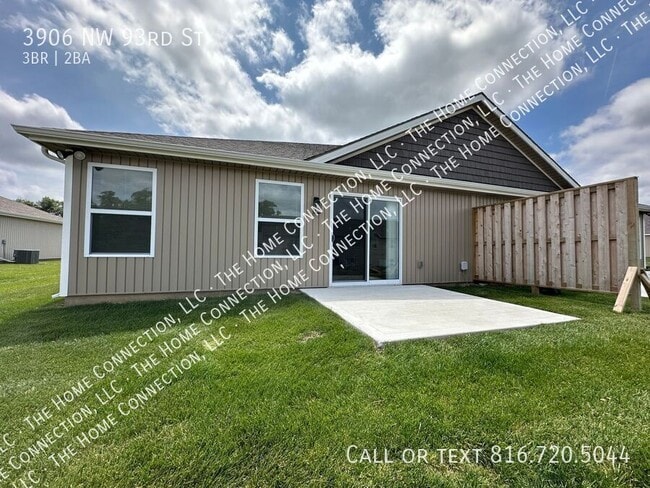 Building Photo - 3906 NW 93rd St