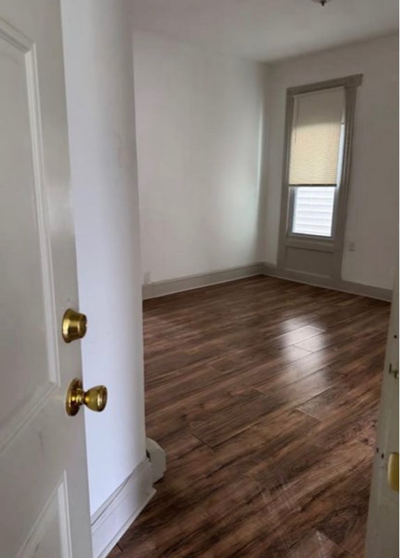 Building Photo - 14 Elk St