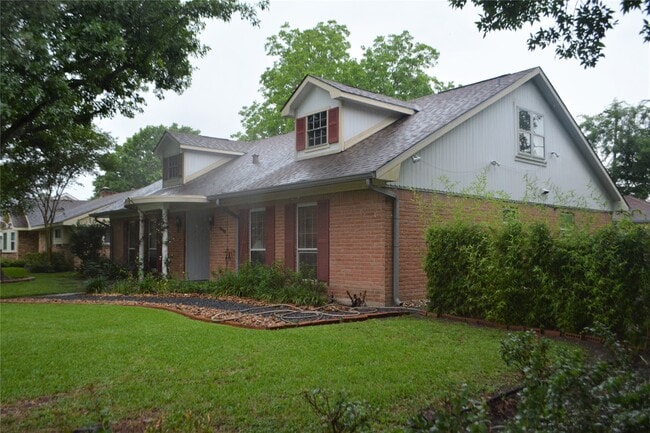 Building Photo - 5402 Queensloch Dr