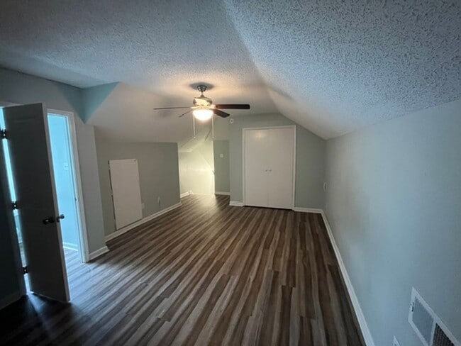 Building Photo - Beautiful 4 Bedroom 2 and a Half Bathroom in the Heart of Sherwood, AR