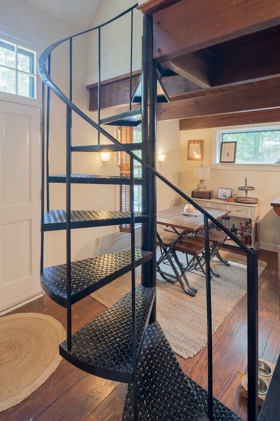 Building Photo - 107 Herbert St