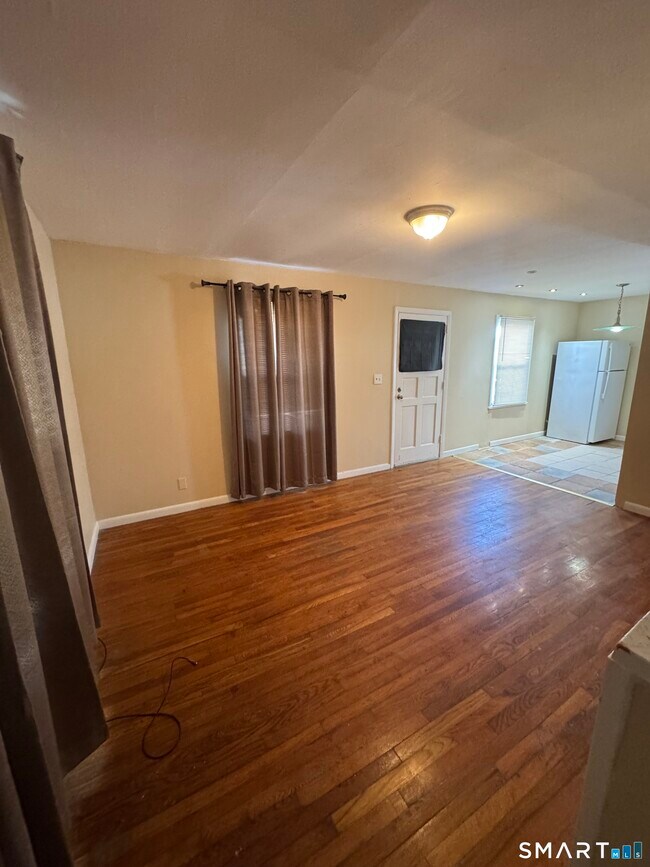 Building Photo - 117 Dupont Pl