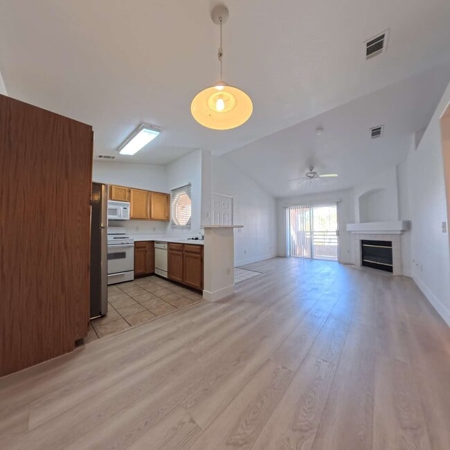 Building Photo - Upgraded 1 Bed 1 Bath Second-Story Condo at Opulence!