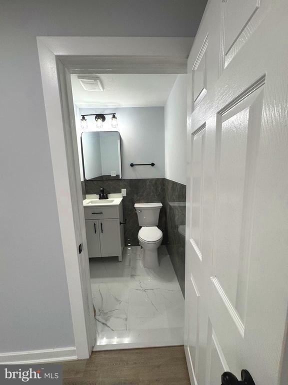 Building Photo - 203 Henson Rd