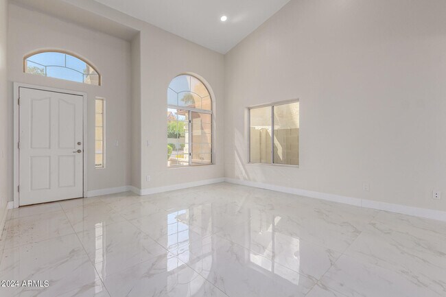 Building Photo - 9611 S 50th St