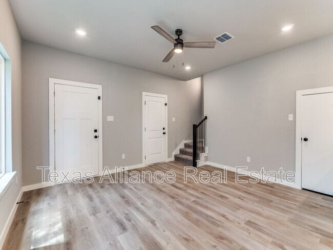 Building Photo - 3638 Frazier Ct