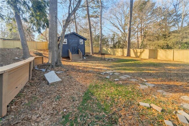 Building Photo - 3119 Piper Dr