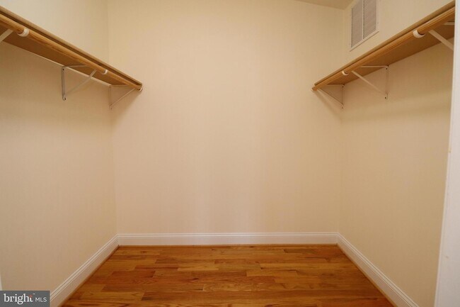 Building Photo - 118 Quaint Acres Dr