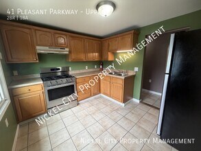 Building Photo - 41 Pleasant Pkwy