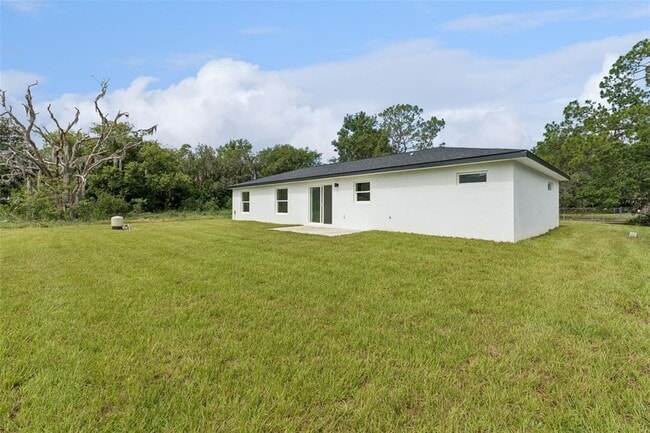 Building Photo - 2544 N Arrowhead Rd