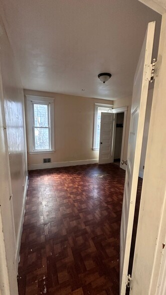 Building Photo - 84 Elmwood Ave