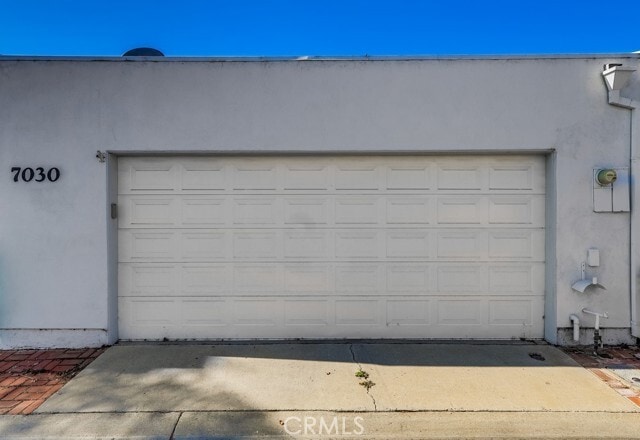 Building Photo - 7030 Seawind Dr