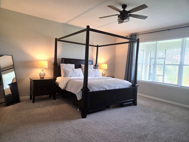 Building Photo - Two Story in Gated Lakeview Preserve