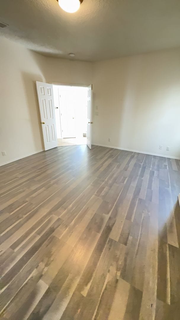 Building Photo - Beautiful townhome in a gated community.