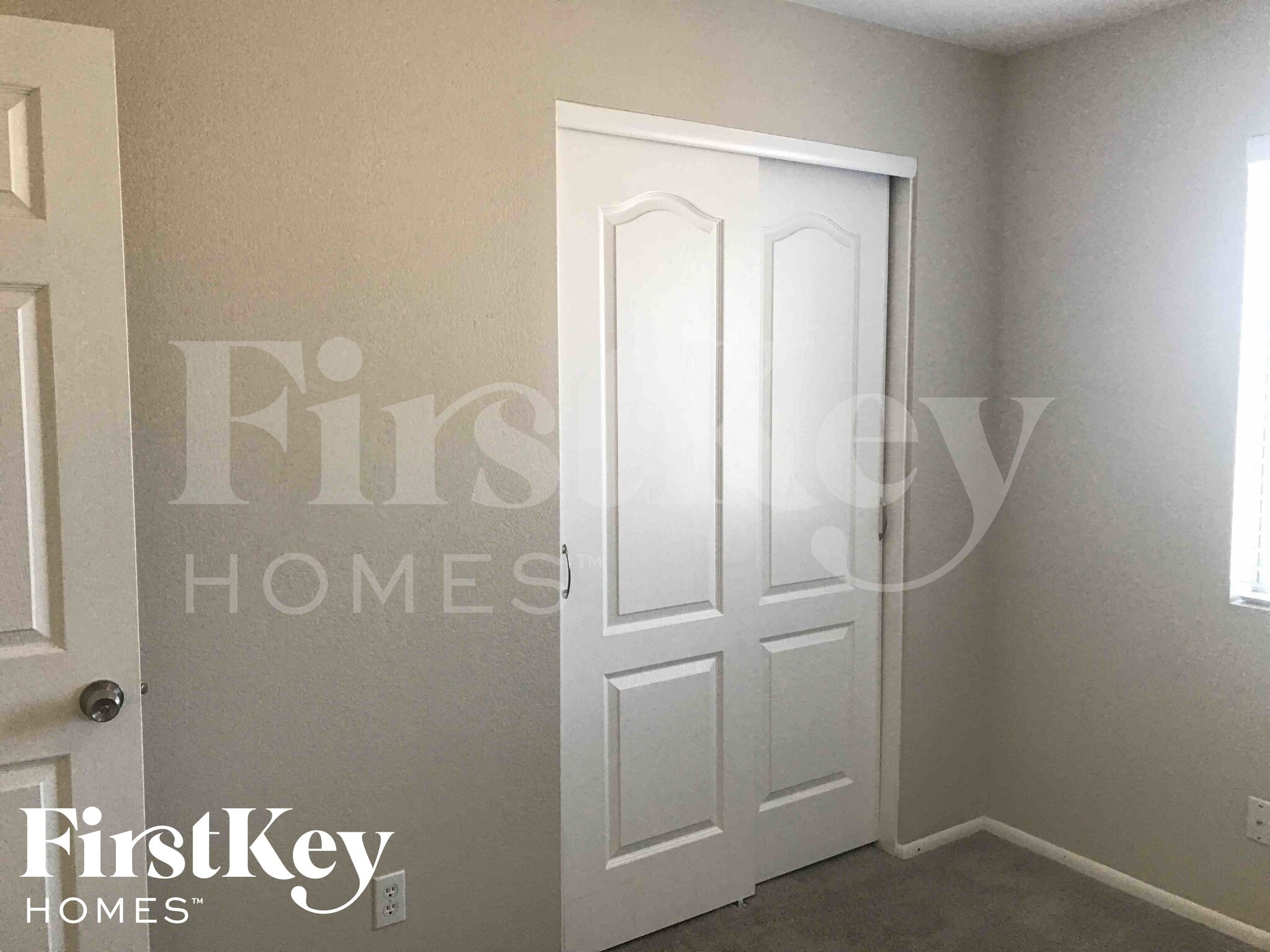 Building Photo - 1444 N Ananea