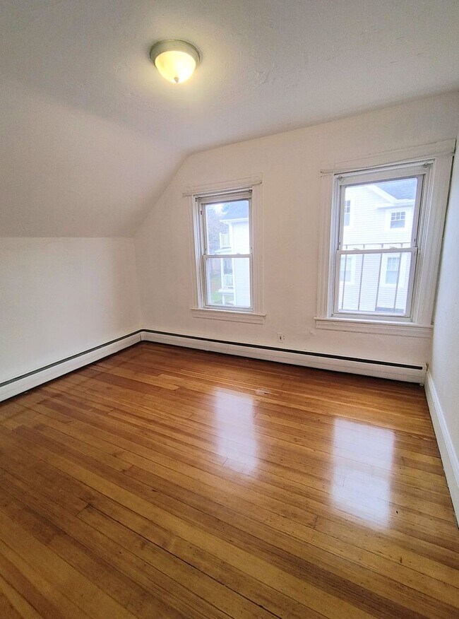 Building Photo - 3 Veto St