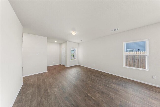 Building Photo - 211 Estallo Wy