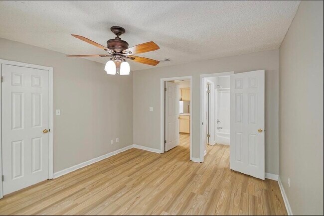 Building Photo - 3385 Tansey Ct