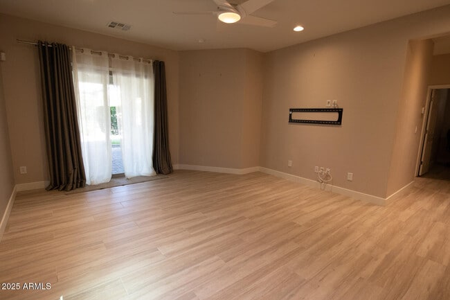 Building Photo - 1726 W Desperado Way