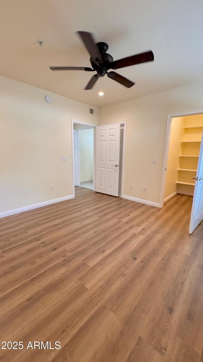 Building Photo - 15095 N Thompson Peak Pkwy
