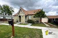 Building Photo - 247 W San Joaquin Ave