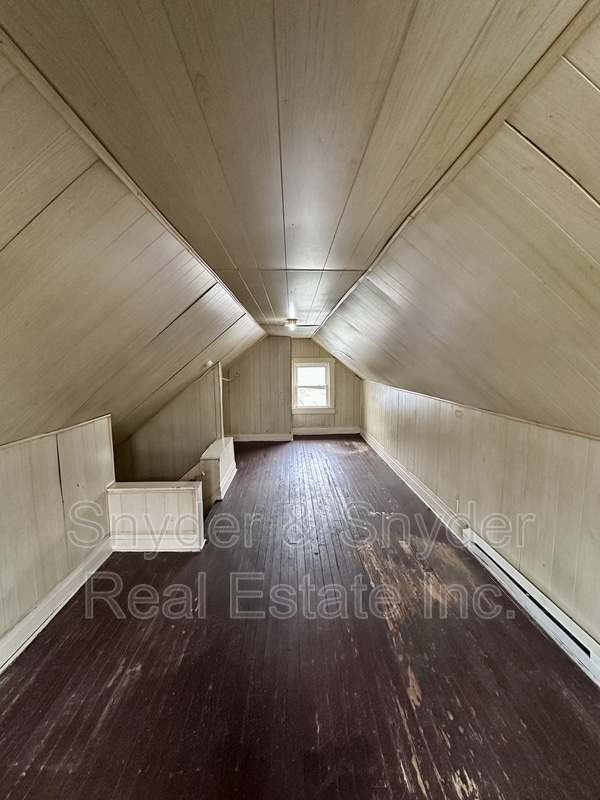 Building Photo - 208 Denver St