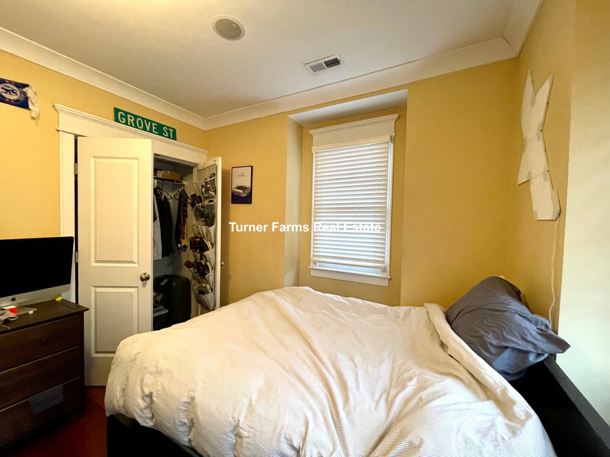 Building Photo - 15 Eldora St