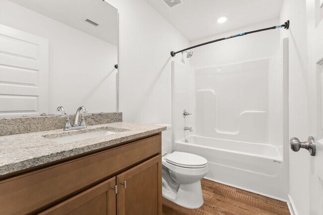 Building Photo - 409 N Gay Ave