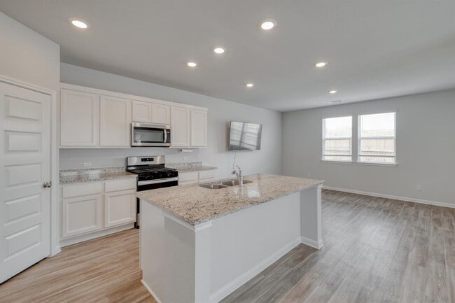 Building Photo - 128 Checkers Cv