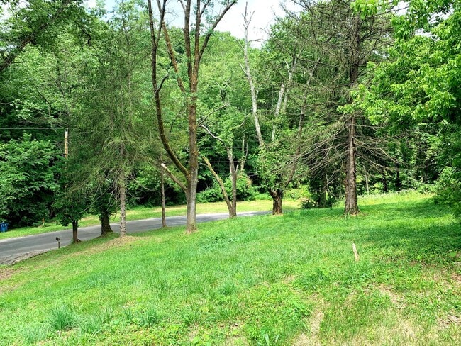 Building Photo - For Rent...300 Bethel, Collinsville