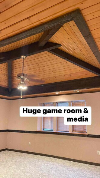 Building Photo - 3622 Green Hollow Dr