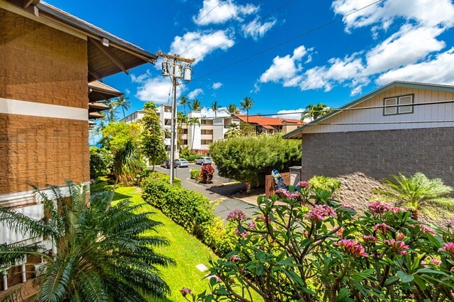 Building Photo - Oceanfront 1 Bed/1 Bath Fully Furnished Condo at Waipuilani!