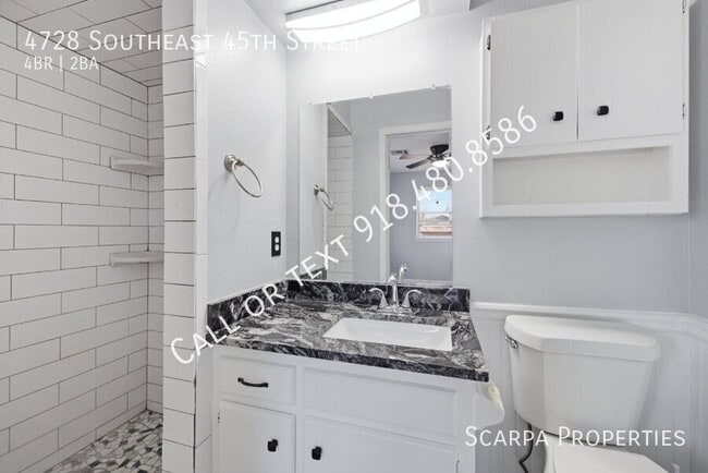 Building Photo - 4728 SE 45th St