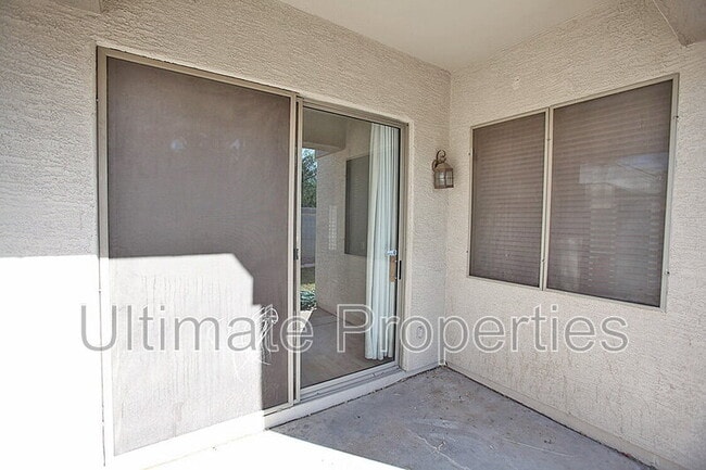 Building Photo - 6331 W Pontiac Dr
