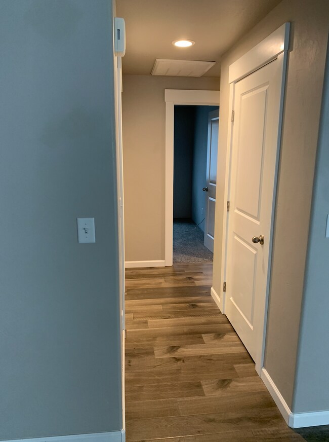 Hallway 1 - 1681 Grand Ave