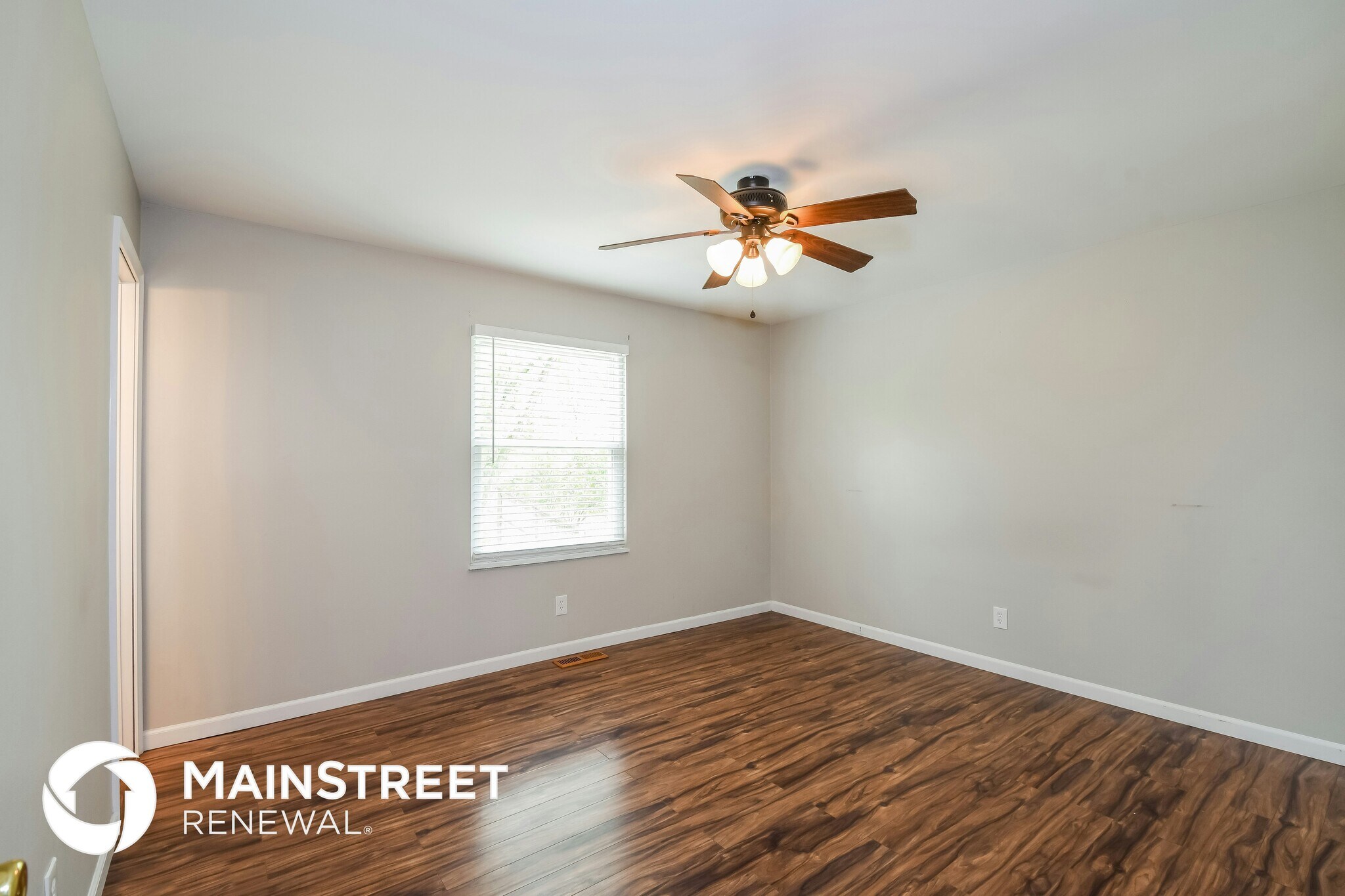 Building Photo - 2416 Angela Dr